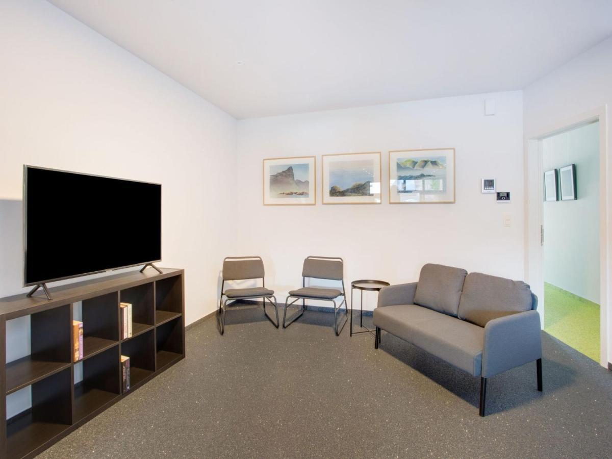 Modern Holiday Home In Scherpenheuvel With Infrared Sauna エクステリア 写真