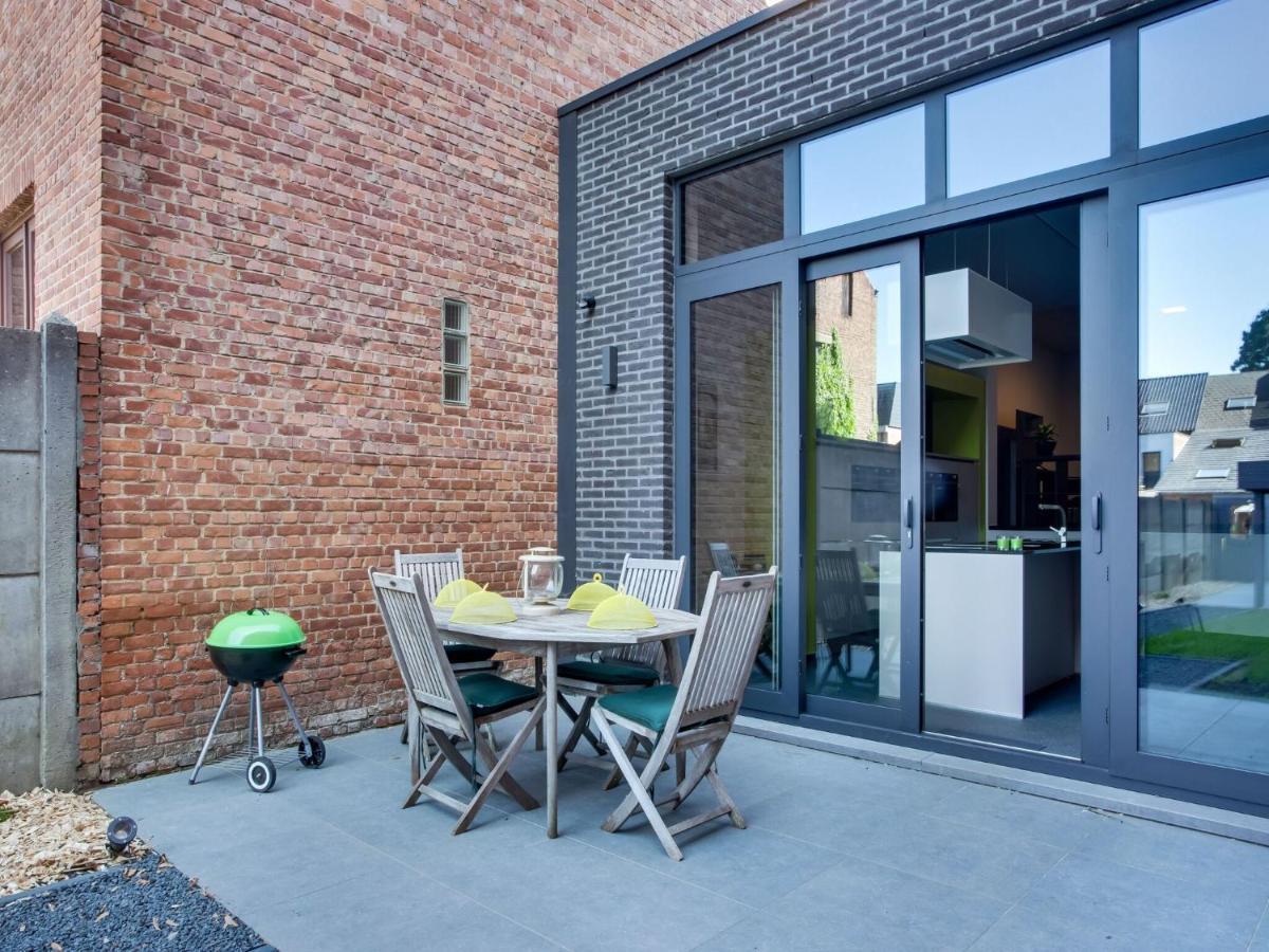 Modern Holiday Home In Scherpenheuvel With Infrared Sauna エクステリア 写真