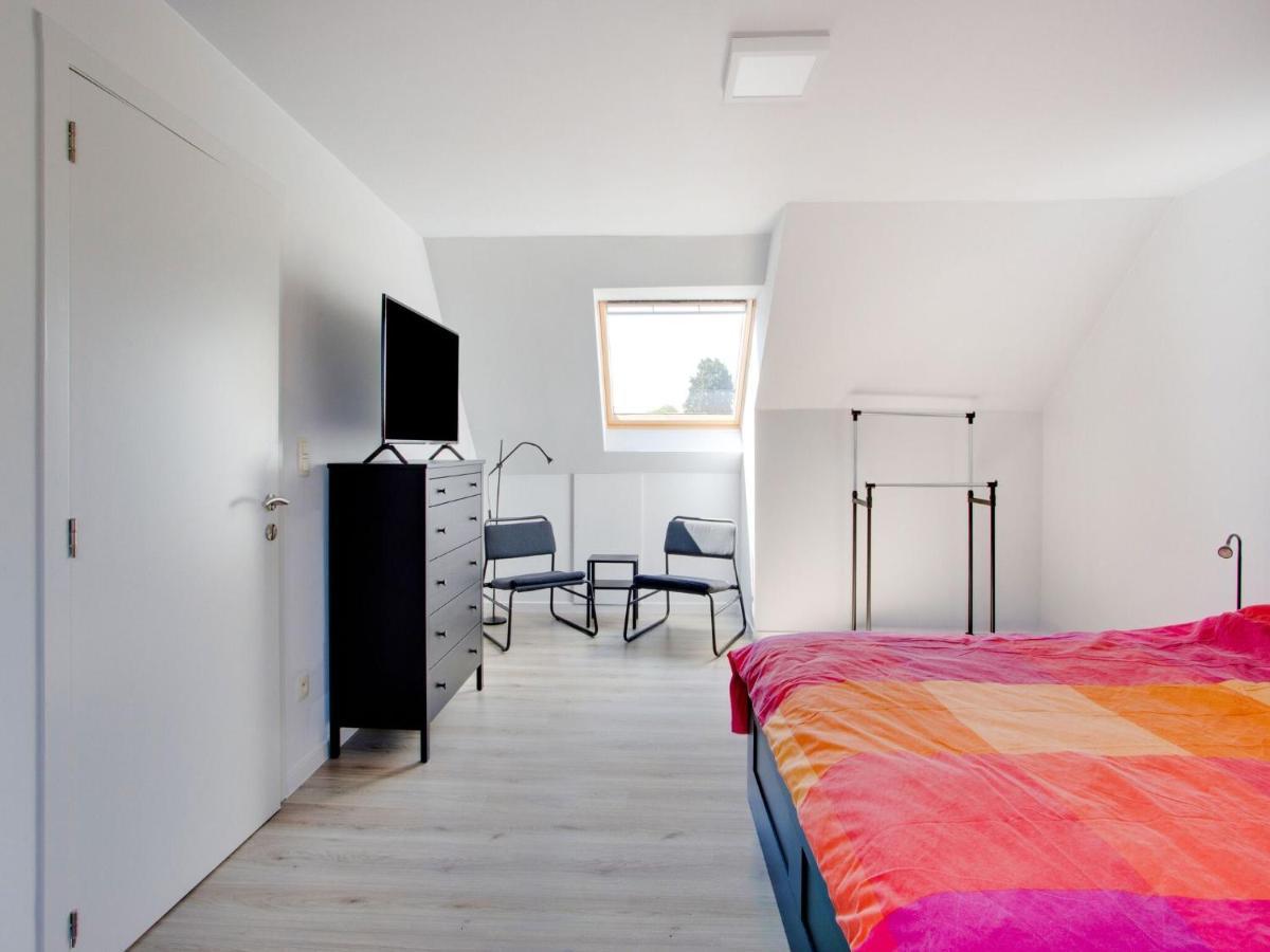 Modern Holiday Home In Scherpenheuvel With Infrared Sauna エクステリア 写真